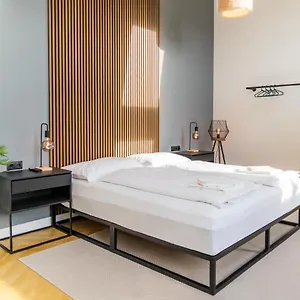 Myflat - Bright Near Station Vienna