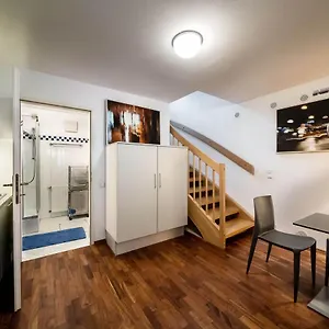 Schlossquadrat 12 Vienna