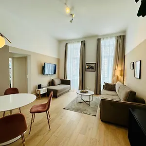 Book-a-room Panda-apartments Apartment