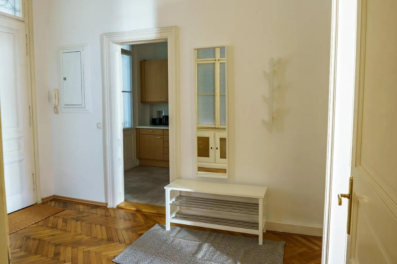 Vienna City Apartments 1060 Vienna 0*,